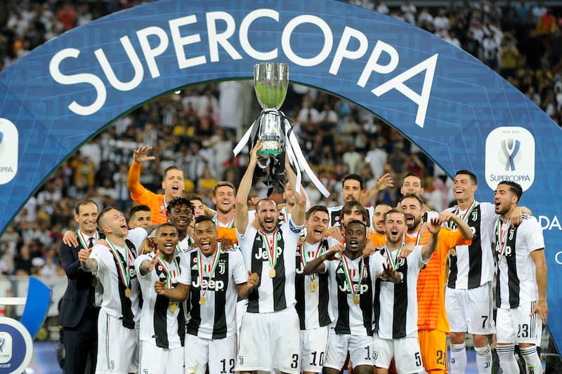 Juventus: tiểu sử câu lạc bộ và thành tích của “Bà đầm già”