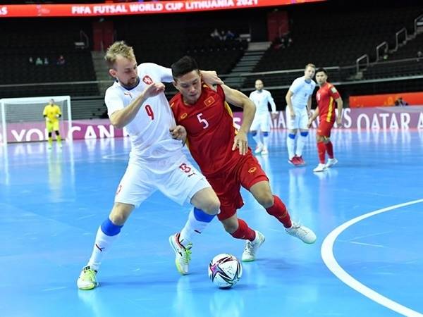 Futsal là gì? Futsal thi đấu bao nhiêu phút mỗi trận?