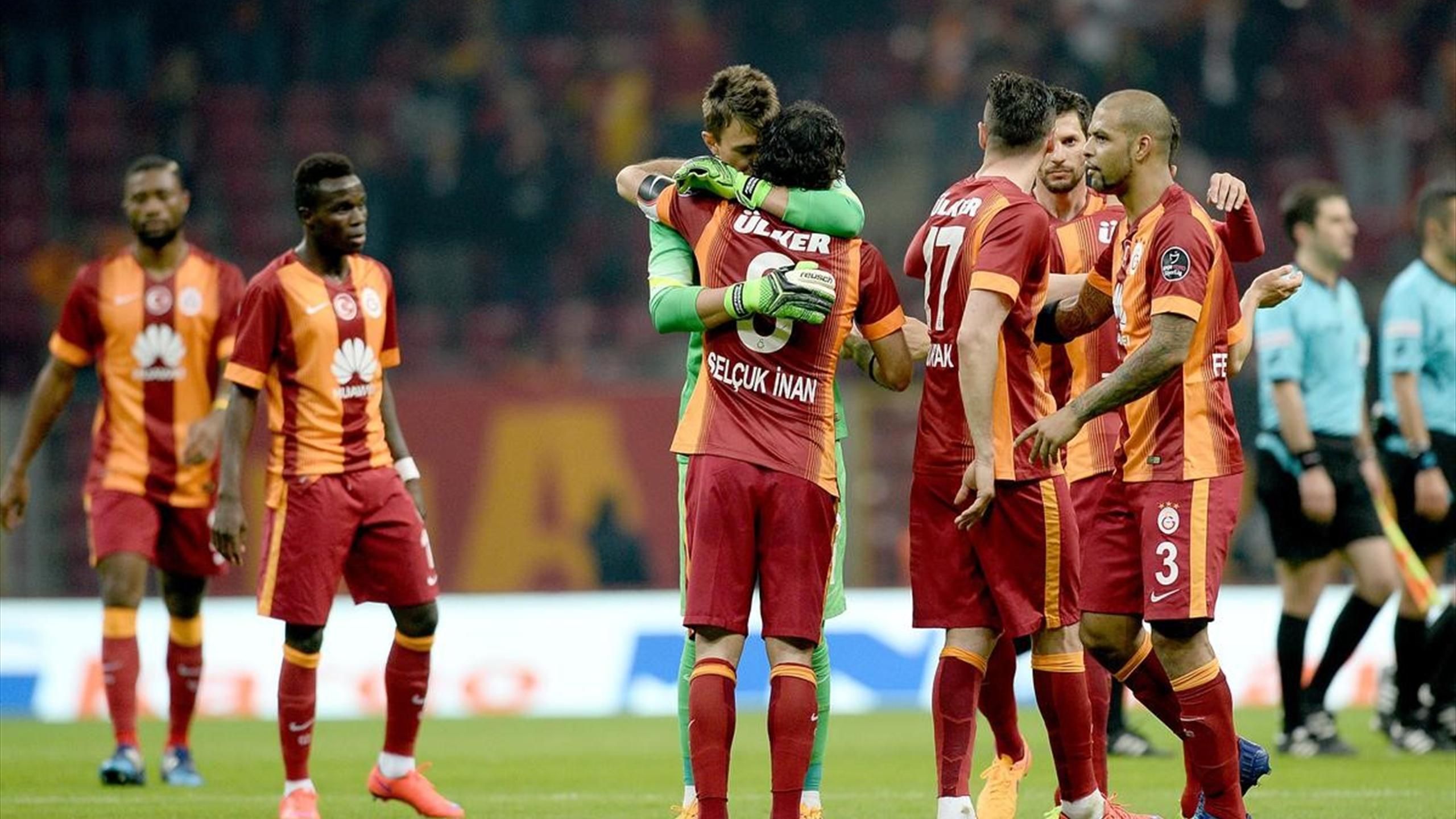 Galatasaray trở thành 'nạn nhân' đầu tiên của Luật công bằng tài chính