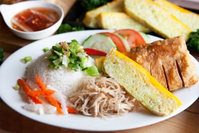 Cách làm cơm tấm sườn, bì, xúc xích kiểu Sài Gòn thơm ngon