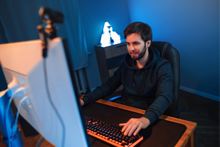 Streamer là gì? Làm thế nào để kiếm tiền và phát triển sự nghiệp streamer của mình?