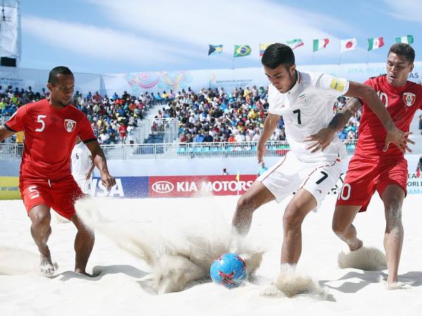 Bóng đá bãi biển là gì? Khái quát về luật thi đấu