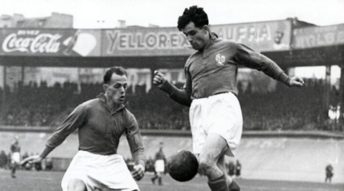 Mùa giải Eredivisie đầu tiên